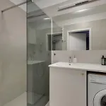 Aura 40 Center & Free Parking By Downtown Апарт-отель 4*