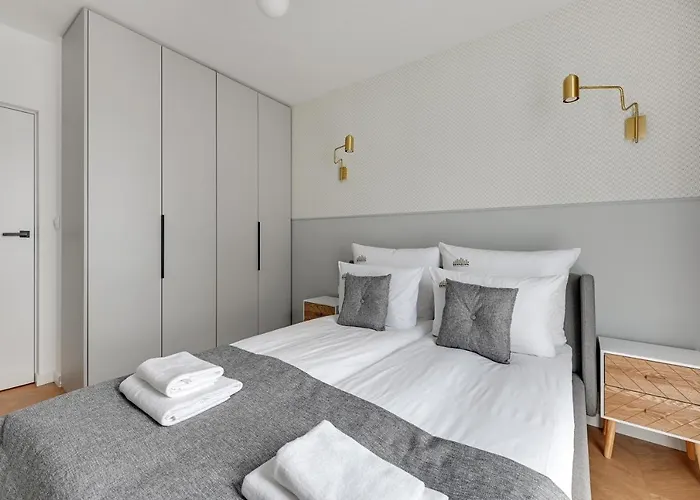 Aura 40 Center & Free Parking By Downtown Gdansk