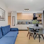 Aura 40 Center & Free Parking By Downtown Aparthotel 4*