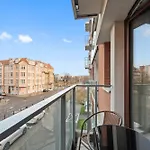 Aura 40 Center & Free Parking By Downtown 4*