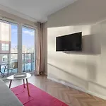 Aura 40 Center & Free Parking By Downtown 4* 그단스크