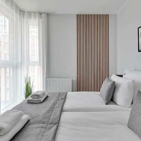 Aura 40 Center & Free Parking By Downtown דירה