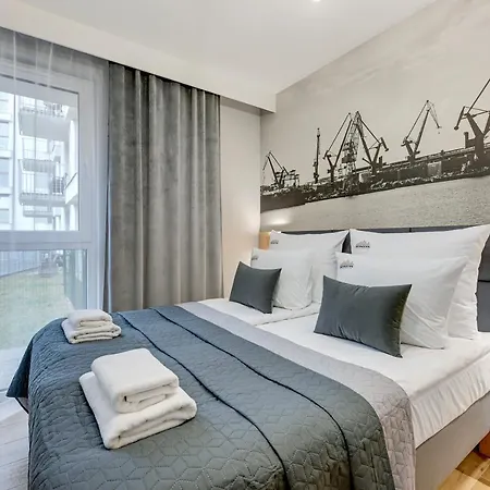 Aura 40 Center & Free Parking By Downtown Apartment