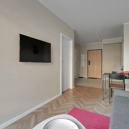 Aura 40 Center & Free Parking By Downtown Gdansk