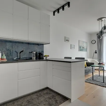 Aura 40 Center & Free Parking By Downtown Gdansk