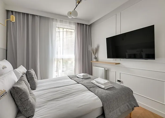 アパートホテル Aura 40 Center & Free Parking By Downtown 4*