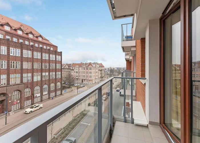 Hotel apartamentowy Aura 40 Center & Free Parking By Downtown 4*