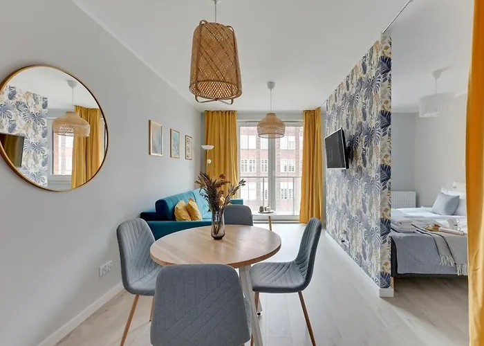 Hotel apartamentowy Aura 40 Center & Free Parking By Downtown 4*