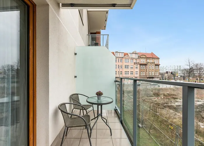 Hotel apartamentowy Aura 40 Center & Free Parking By Downtown 4*